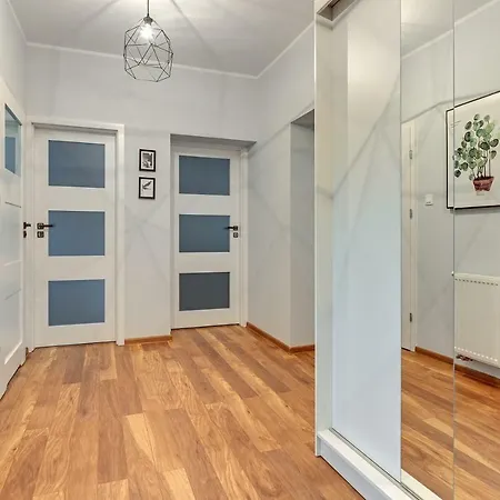Seaside Boulevard - Top Location *