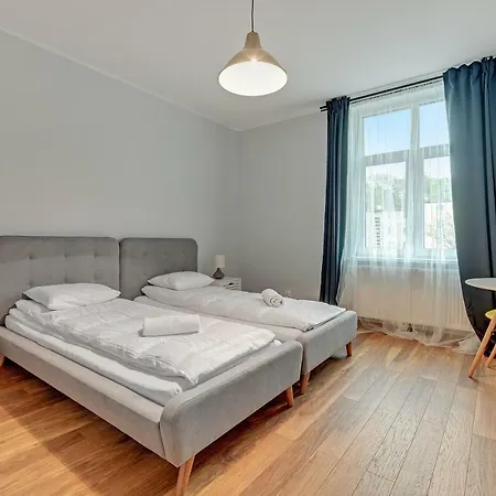 Seaside Boulevard - Top Location *